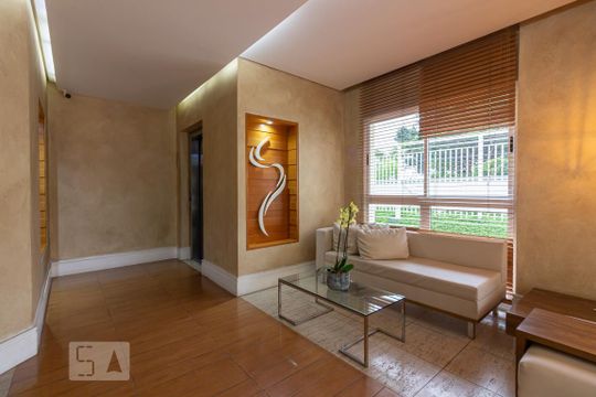 Hall de Entrada de apartamento para alugar com 2 quartos, 80m² em Umuarama, Osasco
