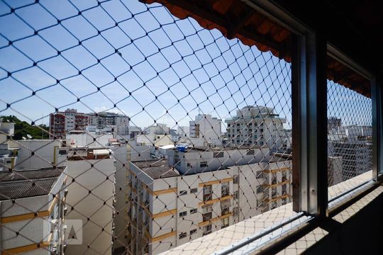 Vista de apartamento à venda com 4 quartos, 140m² em Icaraí, Niterói