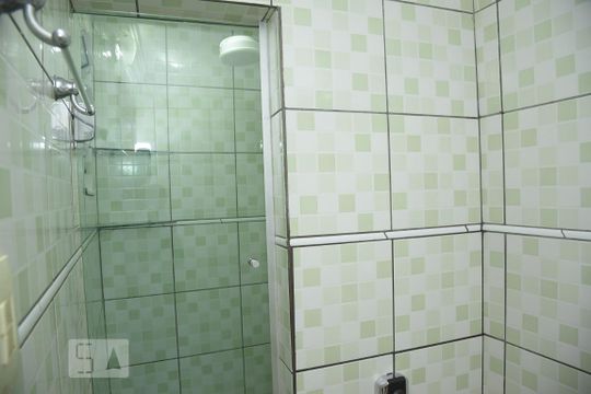 Banheiro Social de casa para alugar com 2 quartos, 90m² em Taquara, Rio de Janeiro