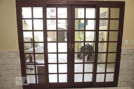 Sala de casa para alugar com 2 quartos, 90m² em Taquara, Rio de Janeiro