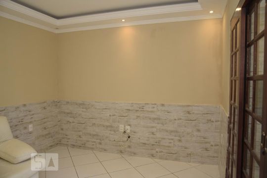 Sala de casa para alugar com 2 quartos, 90m² em Taquara, Rio de Janeiro