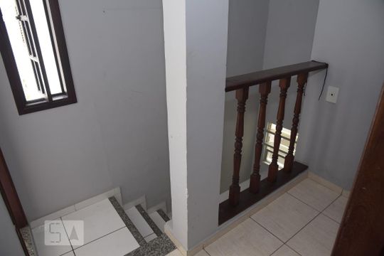 Hall superior de casa para alugar com 2 quartos, 90m² em Taquara, Rio de Janeiro