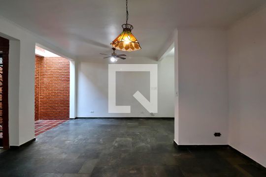 Sala de casa para alugar com 3 quartos, 240m² em Campestre, Santo André
