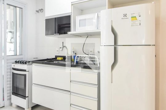 Cozinha  de apartamento à venda com 2 quartos, 69m² em Vila Gertrudes, São Paulo