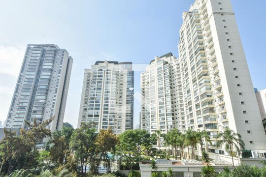 Vista  de apartamento à venda com 2 quartos, 69m² em Vila Gertrudes, São Paulo