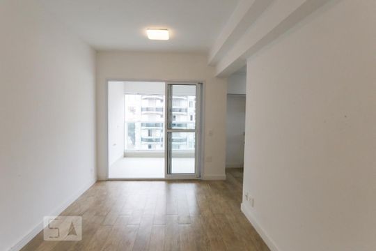 Apartamento para alugar com 1 quarto, 43m² em Cerqueira César, São Paulo