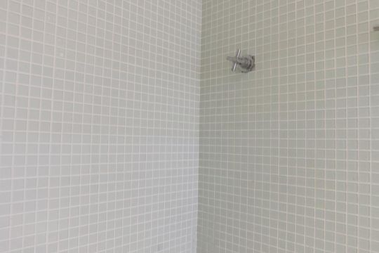 Banheiro de apartamento para alugar com 1 quarto, 43m² em Cerqueira César, São Paulo