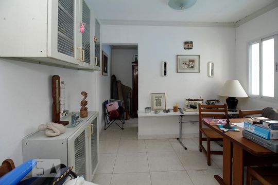 Quarto de Serviço de casa à venda com 3 quartos, 300m² em Campos Elíseos, São Paulo