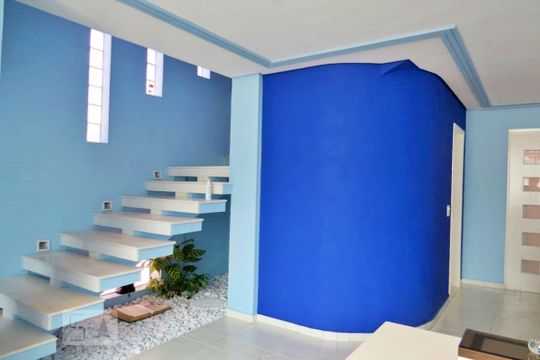 Sala  de casa à venda com 4 quartos, 350m² em Vila Guilherme, São Paulo