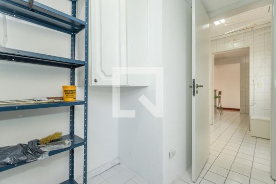 Despensa de apartamento à venda com 3 quartos, 100m² em Jardim Botânico, Curitiba