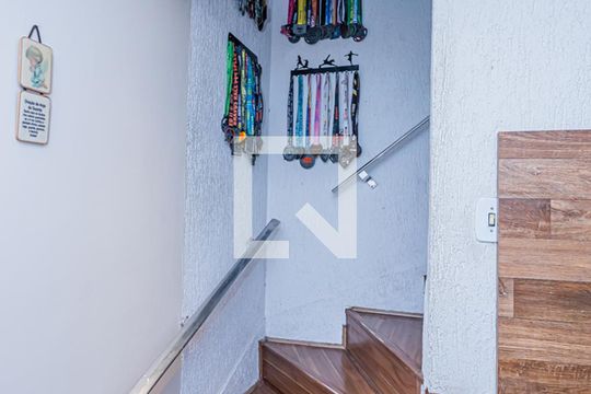 Escada de casa à venda com 2 quartos, 120m² em Casa Verde Alta, São Paulo