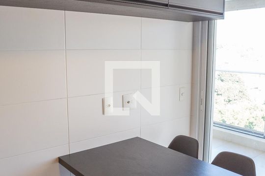 Cozinha de apartamento à venda com 3 quartos, 132m² em Siciliano, São Paulo