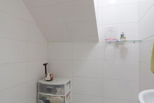 Lavabo de casa à venda com 3 quartos, 145m² em Jardim Piqueroby, São Paulo