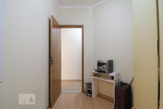 Quarto 1 de casa à venda com 3 quartos, 145m² em Jardim Piqueroby, São Paulo