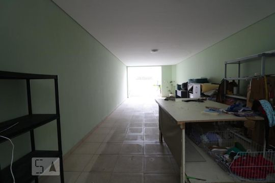 Garagem de casa à venda com 3 quartos, 145m² em Jardim Piqueroby, São Paulo