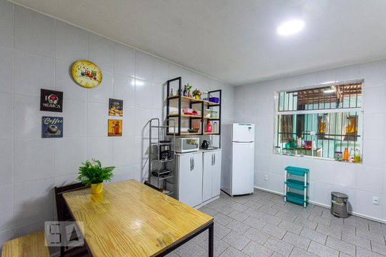 Cozinha de casa à venda com 7 quartos, 200m² em São Domingos, Niterói