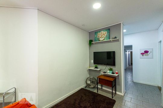 Sala de casa à venda com 7 quartos, 200m² em São Domingos, Niterói