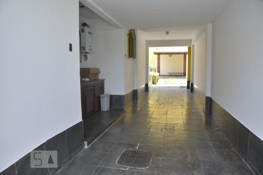 Garagem de casa de condomínio à venda com 4 quartos, 339m² em Taquara, Rio de Janeiro