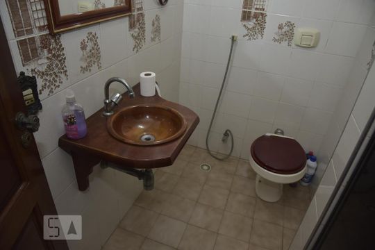 Lavabo de casa de condomínio à venda com 4 quartos, 339m² em Taquara, Rio de Janeiro