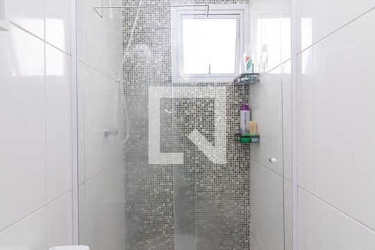 Banheiro da Suíte 1 de casa de condomínio à venda com 2 quartos, 60m² em Vila Ré, São Paulo