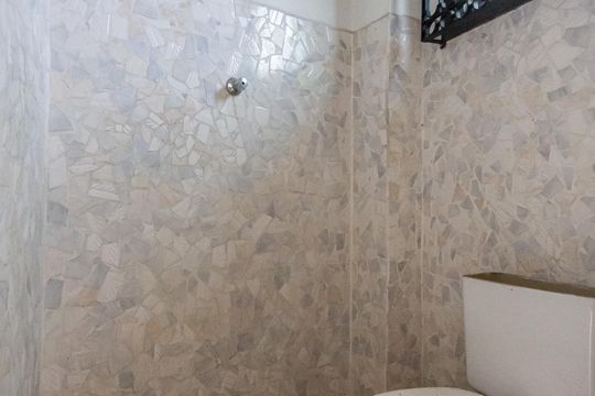 Banheiro de casa à venda com 3 quartos, 149m² em Vila Pirajussara, São Paulo