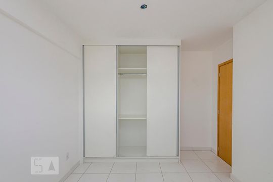 Quarto 1 de apartamento para alugar com 2 quartos, 54m² em Estrela do Oriente, Belo Horizonte