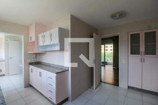 Cozinha de apartamento à venda com 3 quartos, 145m² em Jardim Vila Mariana, São Paulo