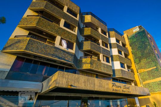 Fachada do bloco de apartamento para alugar com 1 quarto, 39m² em Rio Vermelho, Salvador