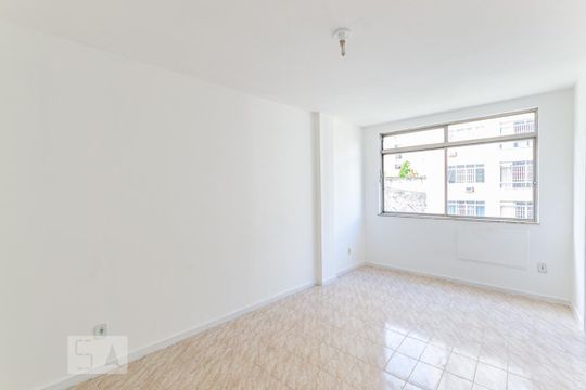 Suite  de apartamento à venda com 3 quartos, 140m² em Ingá, Niterói