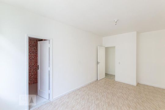 Suite  de apartamento à venda com 3 quartos, 140m² em Ingá, Niterói