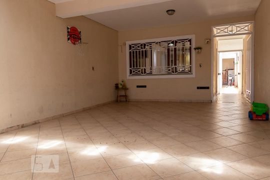 Garagem de casa à venda com 3 quartos, 150m² em Vila Romano, São Paulo