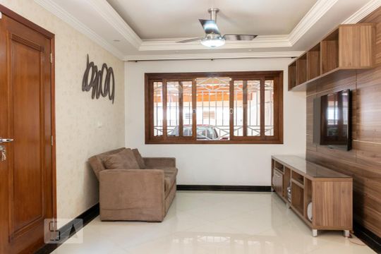Sala de casa à venda com 3 quartos, 150m² em Vila Romano, São Paulo