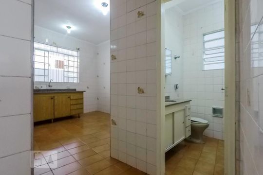Entrada Banheiro e Cozinha de casa à venda com 1 quarto, 60m² em São João Clímaco, São Paulo