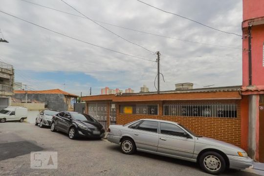 Fachada de casa à venda com 1 quarto, 60m² em São João Clímaco, São Paulo