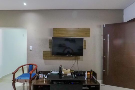 Sala de casa à venda com 3 quartos, 108m² em Vila Moinho Velho, São Paulo