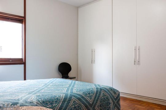 Suíte de apartamento à venda com 3 quartos, 220m² em Jardim Paulista, São Paulo