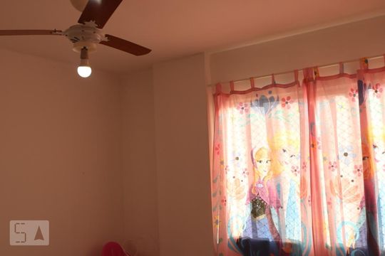 Quarto 1 de apartamento à venda com 2 quartos, 50m² em Engenhoca, Niterói