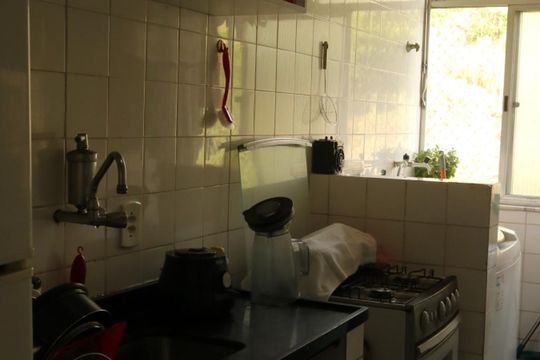 Cozinha de apartamento à venda com 2 quartos, 50m² em Engenhoca, Niterói