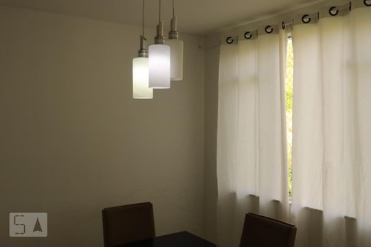 Sala de apartamento à venda com 2 quartos, 50m² em Engenhoca, Niterói