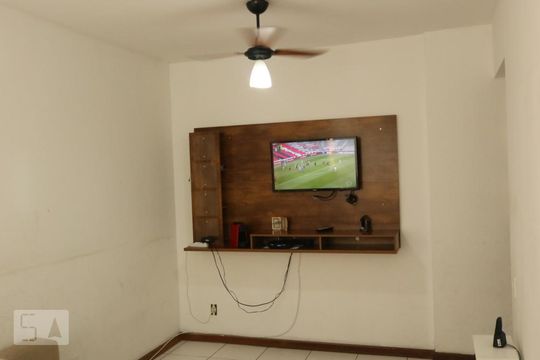 Sala de apartamento à venda com 2 quartos, 50m² em Engenhoca, Niterói