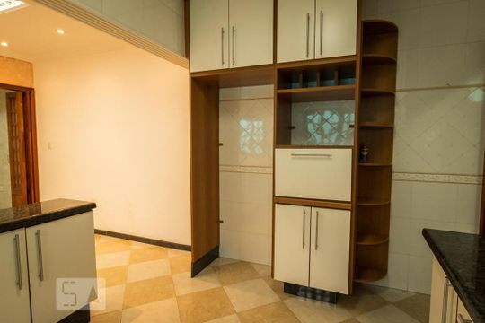 Cozinha de casa à venda com 3 quartos, 150m² em Aricanduva, São Paulo