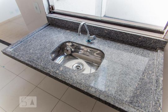 Pia de apartamento à venda com 2 quartos, 81m² em Vila Valparaíso, Santo André