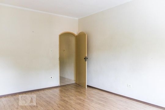 Suíte de casa à venda com 3 quartos, 189m² em Vila Humaitá, Santo André