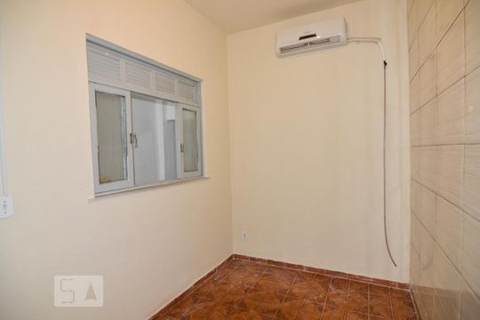 Quarto 1 de casa à venda com 2 quartos, 80m² em Saúde, Rio de Janeiro
