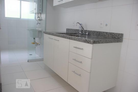 Cozinha de apartamento para alugar com 2 quartos, 56m² em Vila Mascote, São Paulo