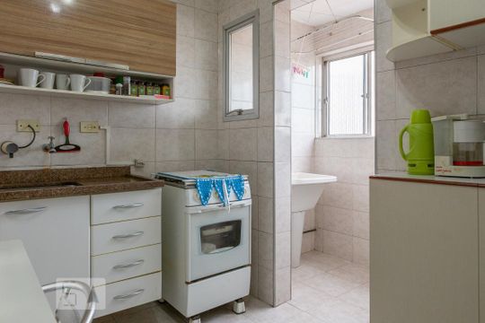 Cozinha de apartamento à venda com 1 quarto, 53m² em Vila Anglo Brasileira, São Paulo