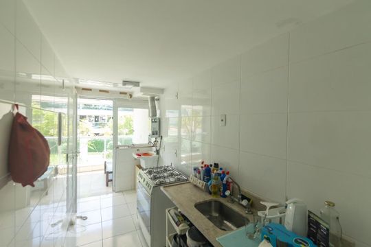Cozinha de apartamento para alugar com 2 quartos, 70m² em Recreio dos Bandeirantes, Rio de Janeiro