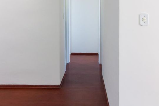 Corredor de apartamento à venda com 3 quartos, 75m² em Continental, Osasco