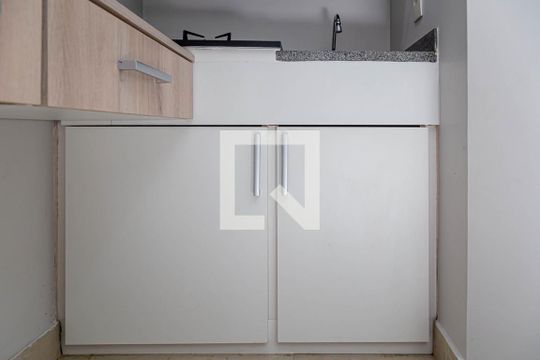 Cozinha de apartamento para alugar com 1 quarto, 48m² em Consolação, São Paulo