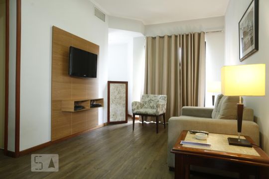 Sala de kitnet/studio para alugar com 1 quarto, 48m² em Consolação, São Paulo